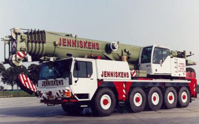 2001 – Liebherr LTM1100